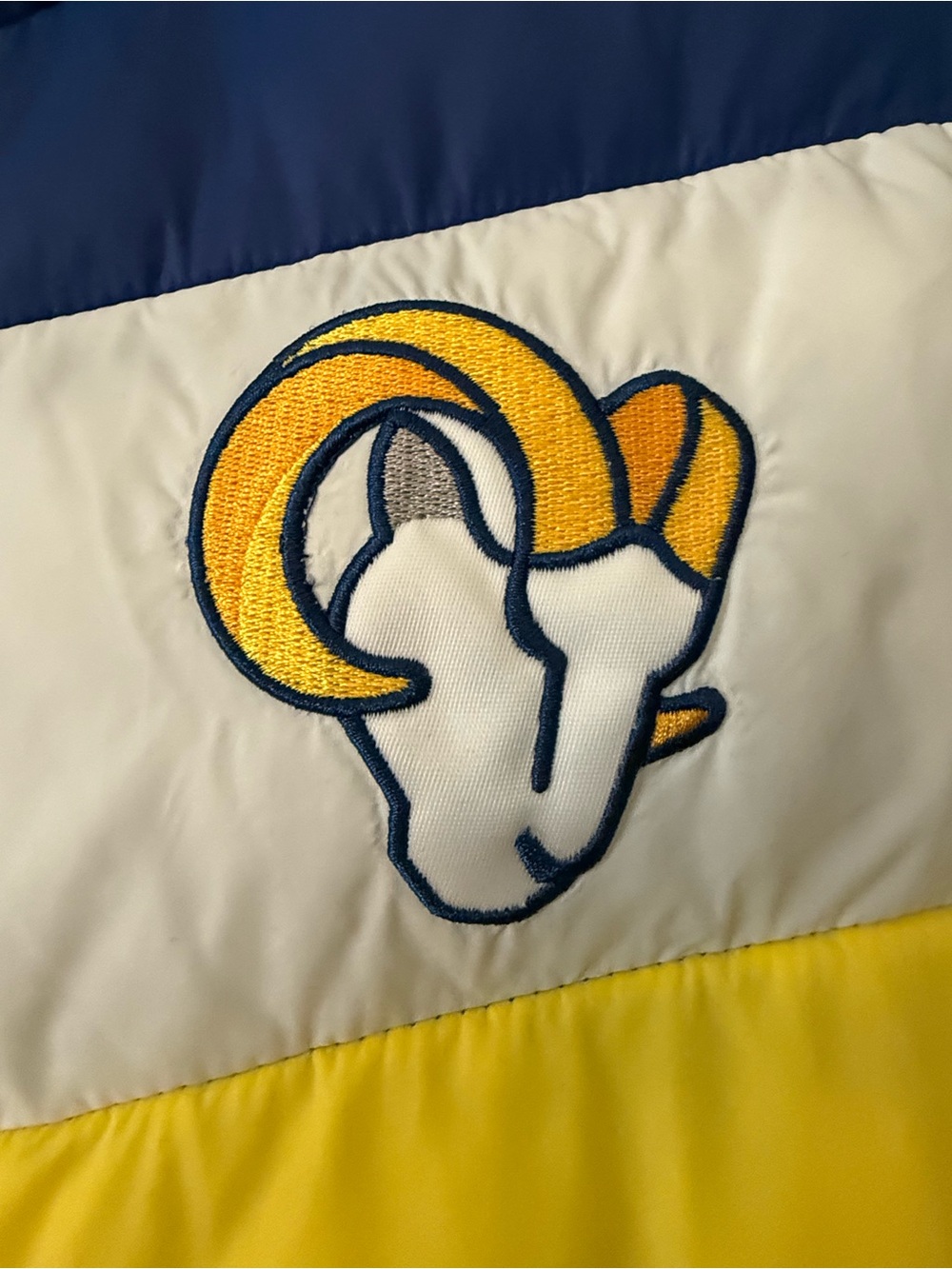 LA Rams Puffy Vest - Picture 2 of 7